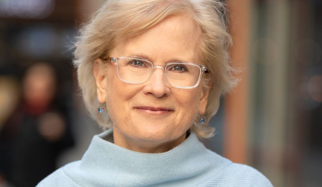 Start Small, Sell Big: Local Marketing for Your Book! by Sandra Beckwith